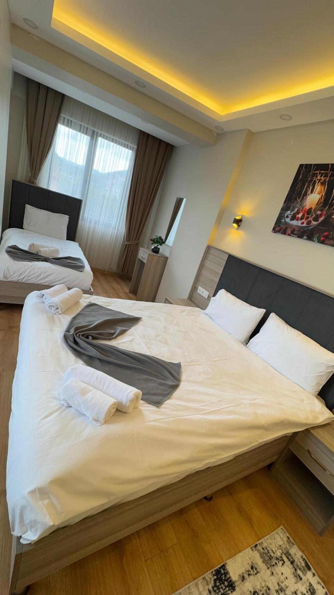 Lions Boutique Hotel Altinova  Esterno foto