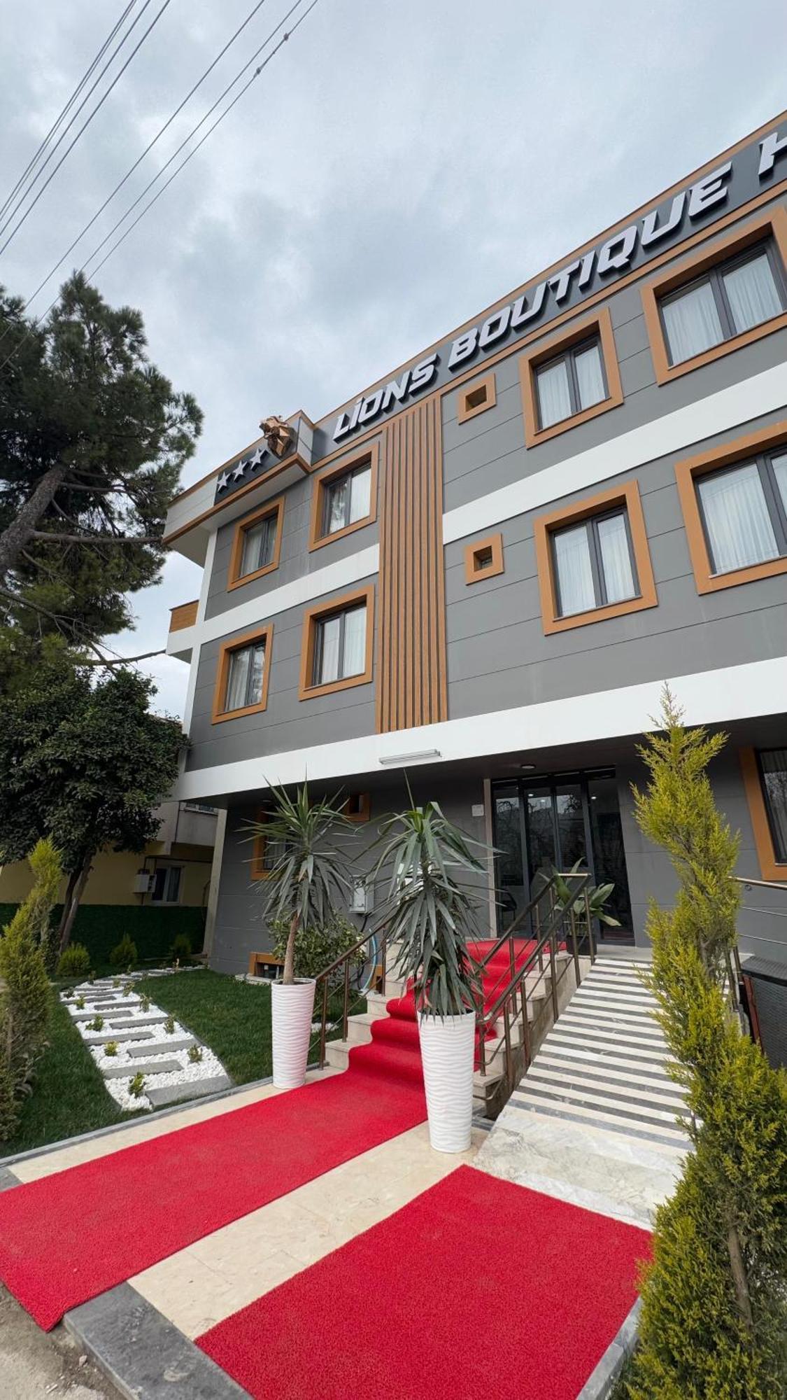 Lions Boutique Hotel Altinova  Esterno foto